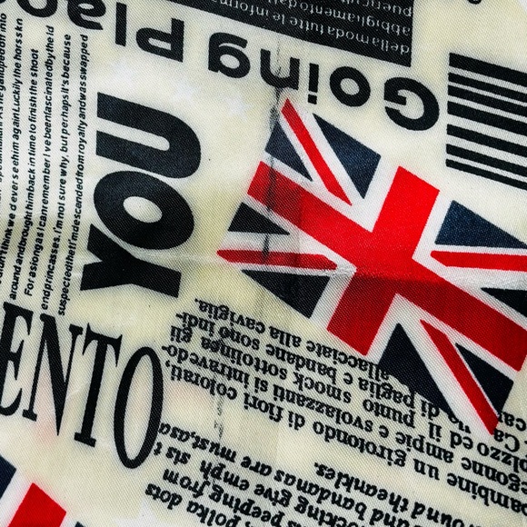 ✨ Inovecento London Stylish Newspaper Print & Flag Souvenir Shoulder Bag - Picture 4 of 6